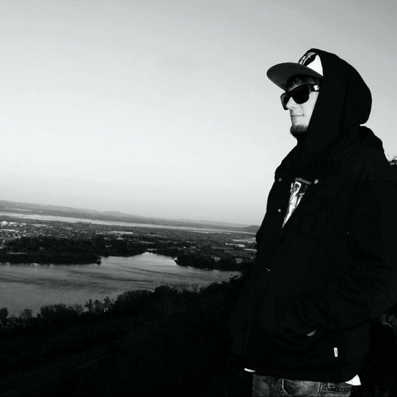 Meet your Posher, Jake - Picture 1 of 1